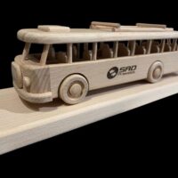 Model autobusu jako dárek pro profesionální řidiče autobusu